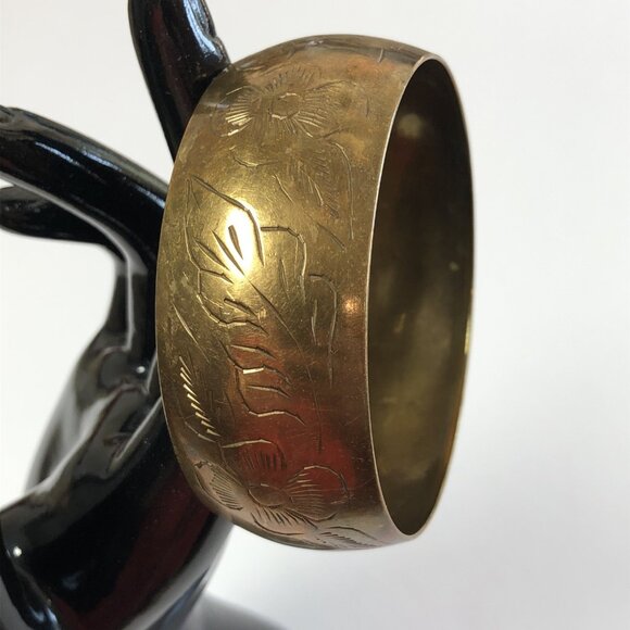 Brass Bangle Bracelet Etched Leaves & Flowers Natural Patina Unpolished IN - Picture 14 of 14